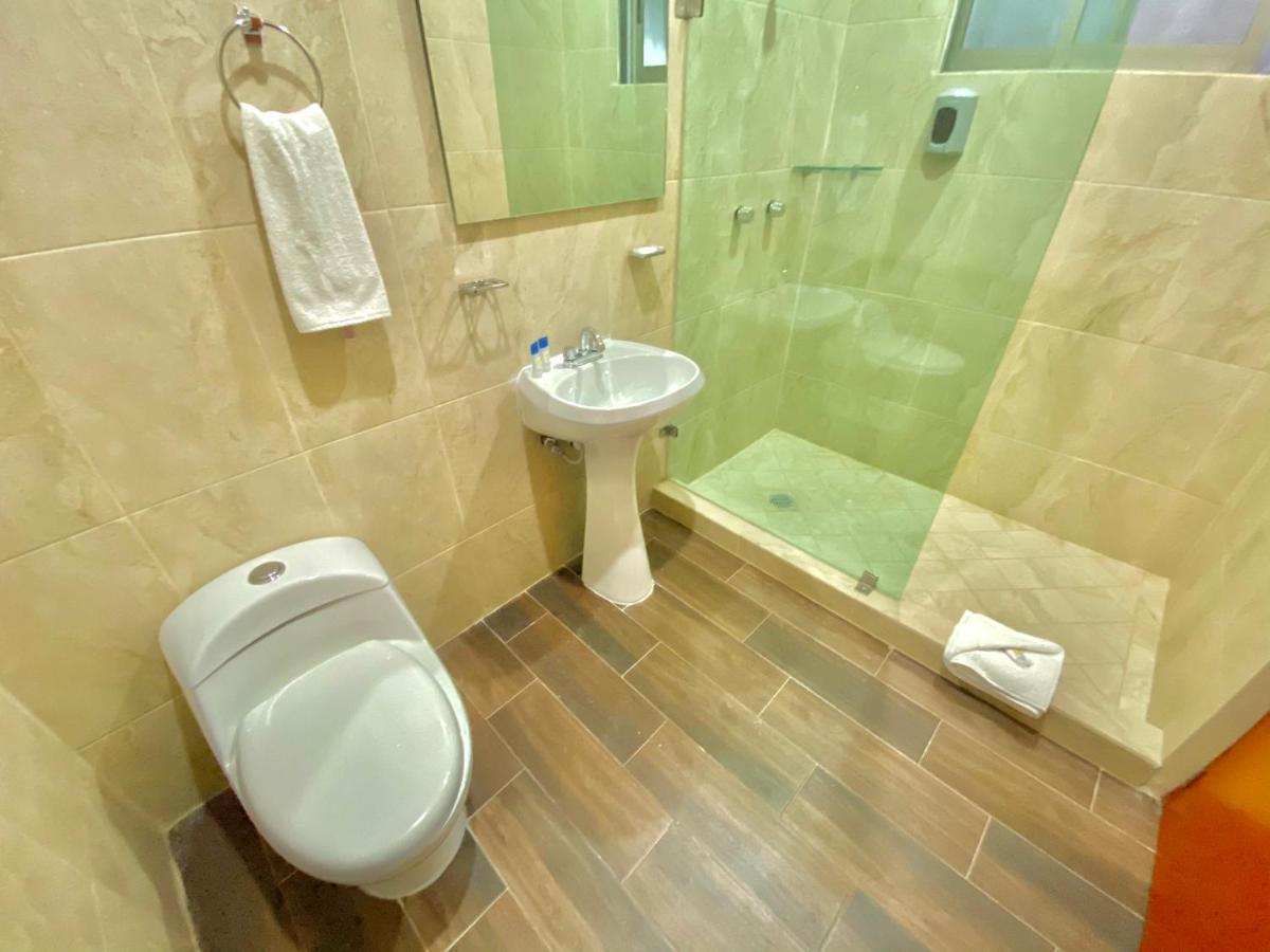 La Lola Hotel & Suites Mazatlán Kültér fotó